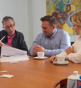 Unternehmen Mitarbeiter Besprechung